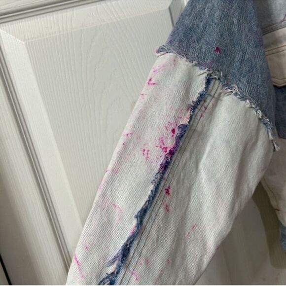 Levi's Light Blue Denim Oversized Jacket(Size XS) - Picture 4 of 13